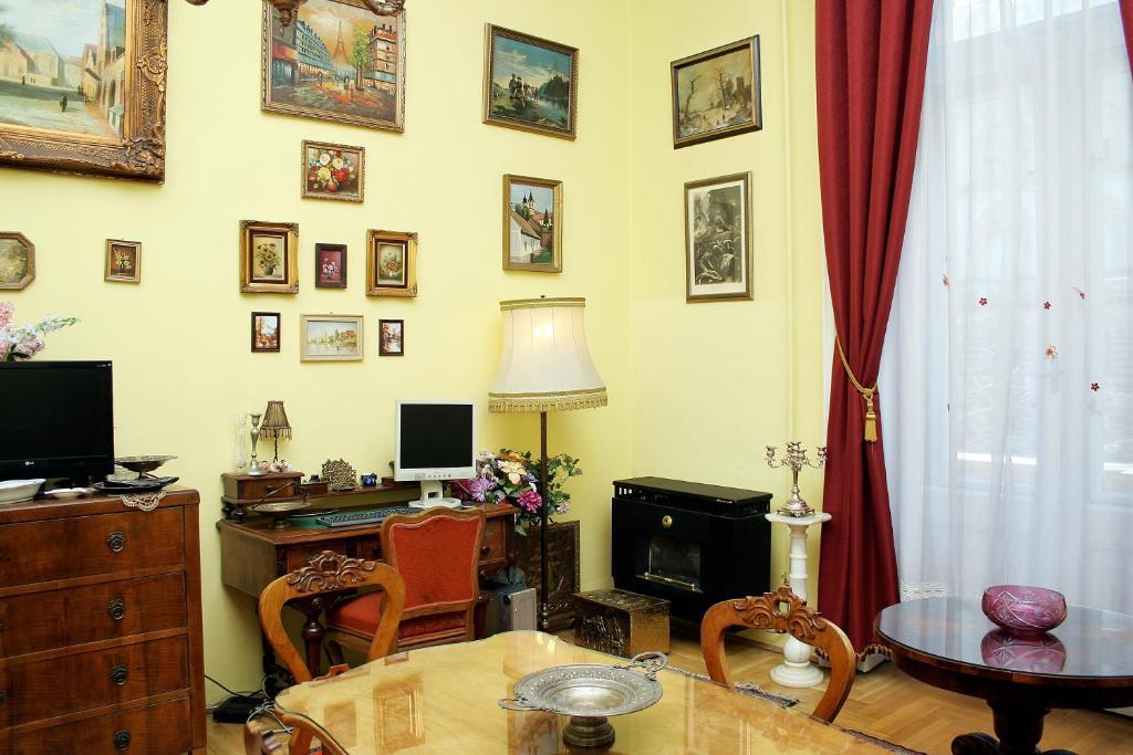 Budapest Tourist Apartments - Jozsef Koerut Camera foto